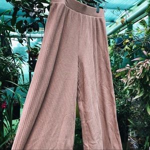 Plum Ribbed Cropped Loose Pants